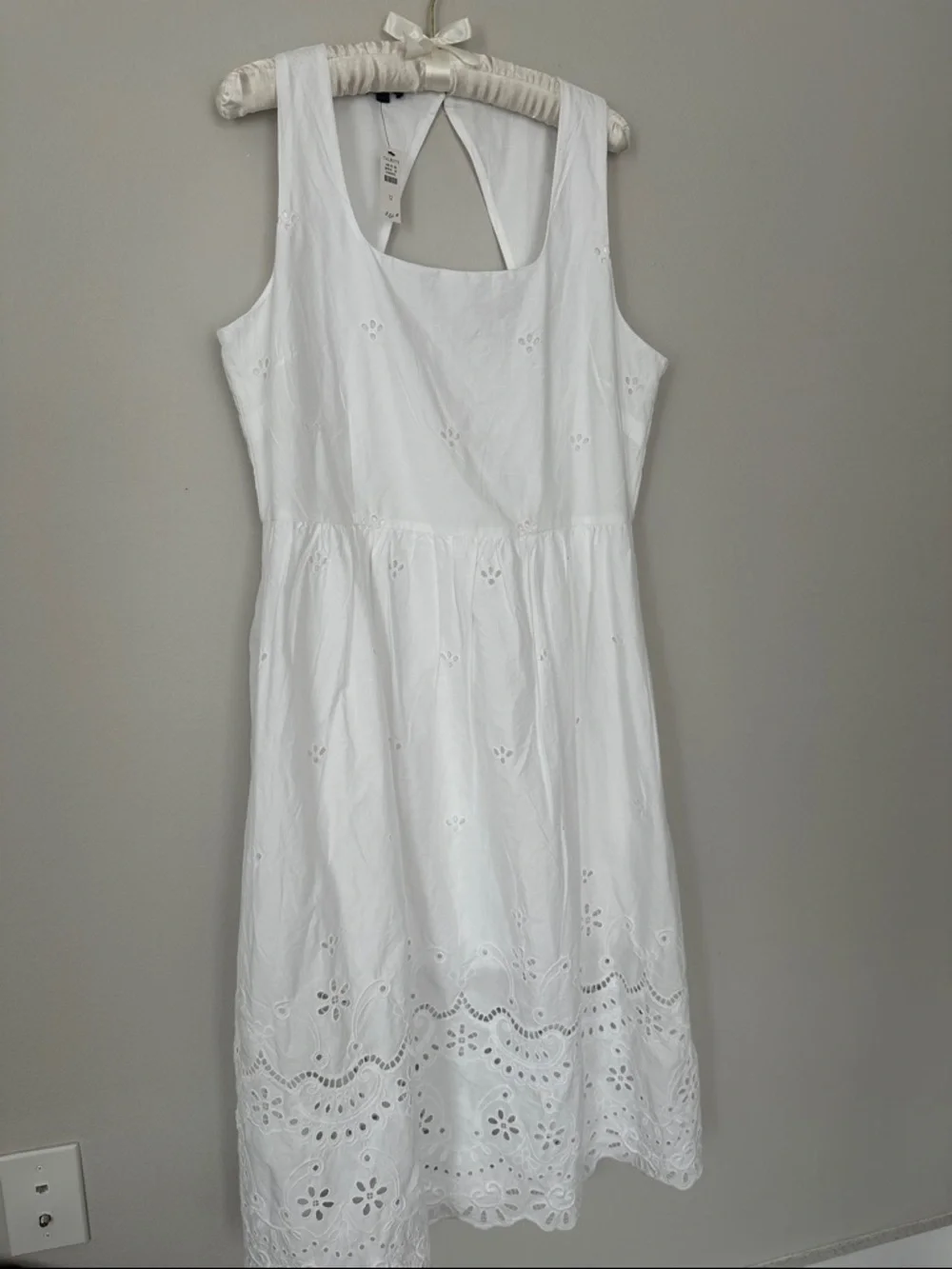 NWT Stunning Talbots White Eyelet Midi Dress - Picture 3 of 16